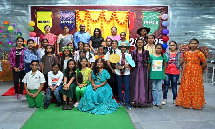 Pallavi International School organizes poetry competitions.