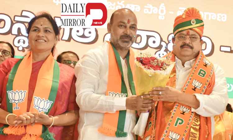 బీజేపీ రాష్ట్ర అధ్యక్ష వేడుక: ఐక్యత, లక్ష్య సాధనపై బండి సంజయ్, రామచంద్రరావుల పిలుపు