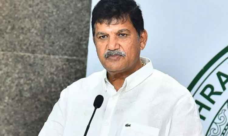 అన్నీ మార్పింగ్ రాజకీయాలో: వైసీపీ నేతలపై ధూళిపాళ్ల నిప్పులు.