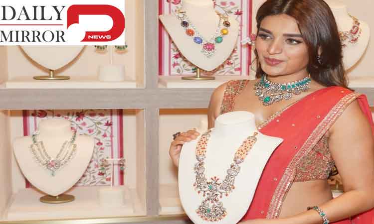 Nidhhi Agerwal Inaugurates Aarnora’s Flagship Silver Jewellery Showroom in Secunderabad..